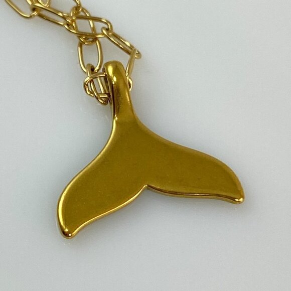 Gold Plated Enamel Whale Tail Pendant Necklace Paperclip Chain Stainless Steel - Picture 3 of 8